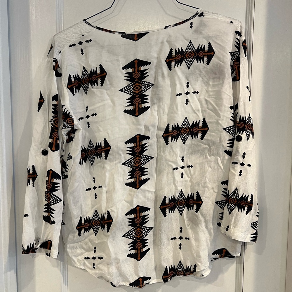 BB Dakota Womens Southwestern Print Blouse Size Medium - Picture 4 of 4